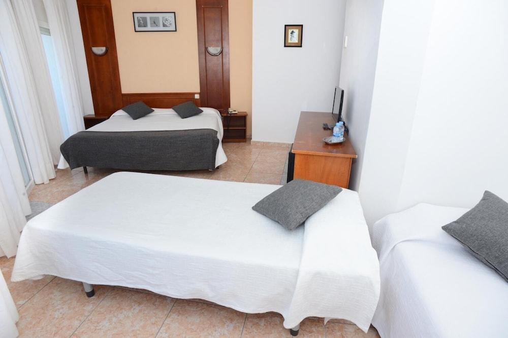 Rallye Hotel L' Escala Εξωτερικό φωτογραφία