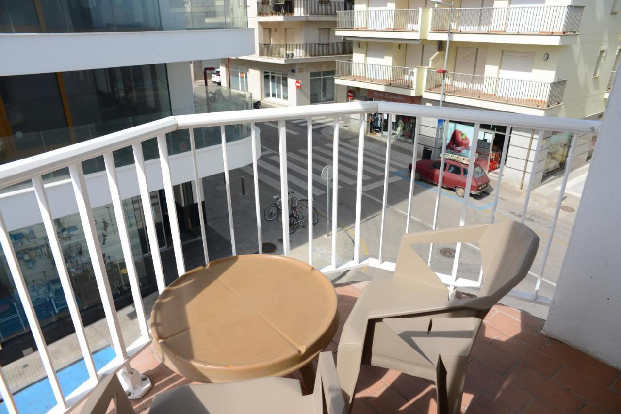 Rallye Hotel L' Escala Εξωτερικό φωτογραφία